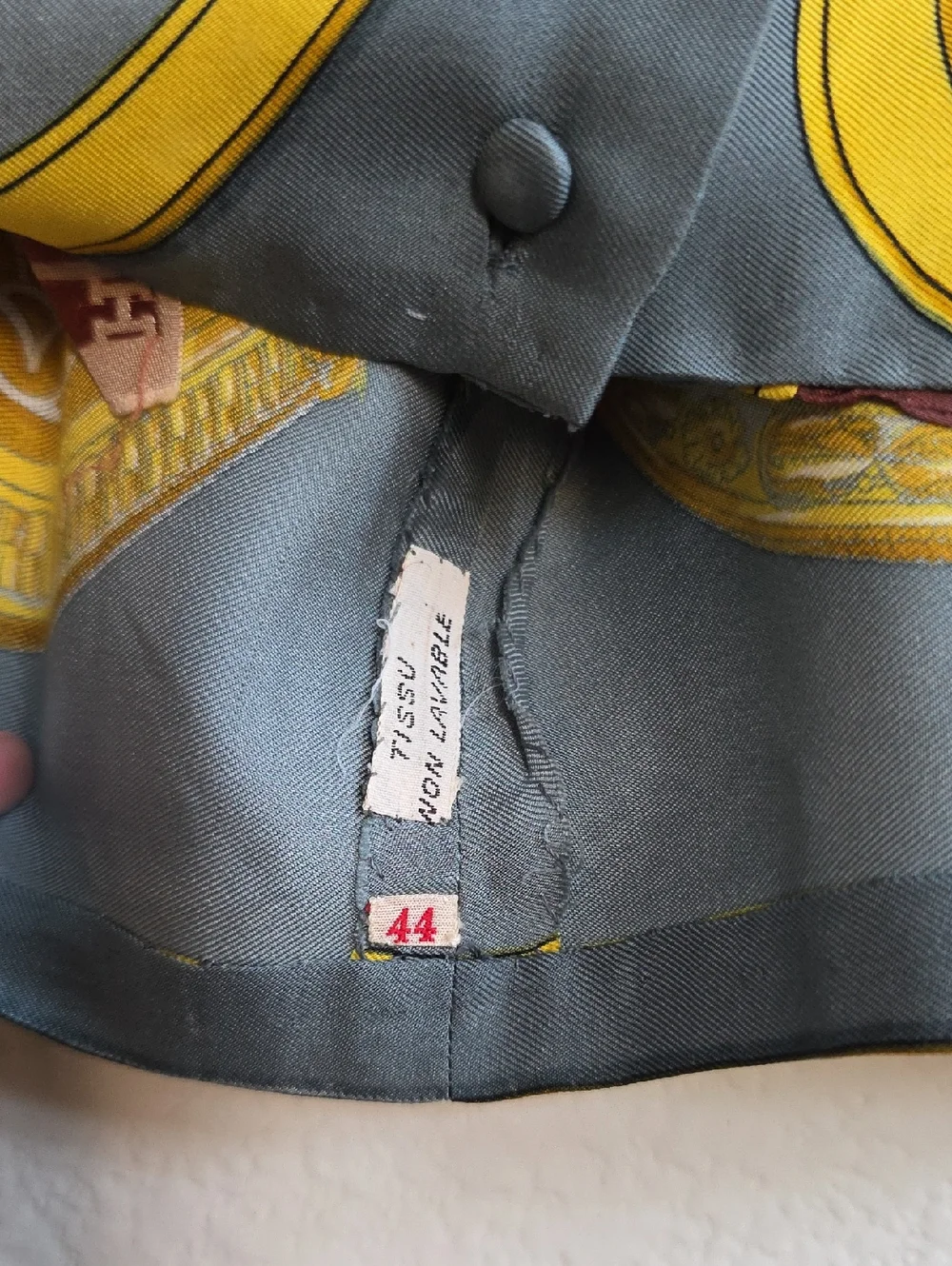 VTG Hermes 100% Silk Button-Up Blouse Equestrian Print Gray Yellow Authentic, 44 - Picture 7 of 15
